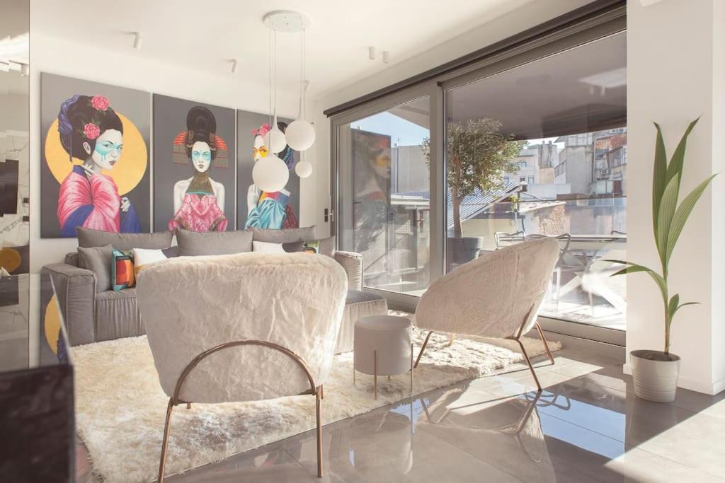 Luxury Acropolis View Apartment-Living Stone Black Pearl เอเธนส์ ภายนอก รูปภาพ